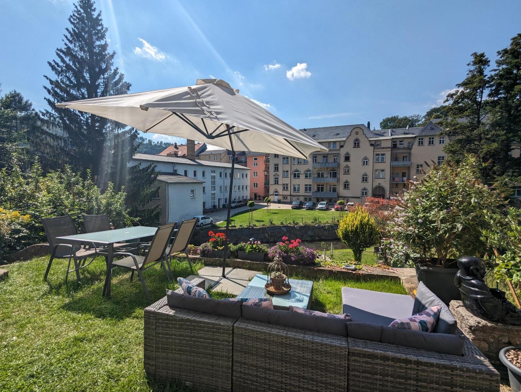 Hw4B - Urlaubsmagie - Zentral Mit Gemeinschaftsgarten, -Pool, -Sauna & Whirlpool Sebnitz Esterno foto