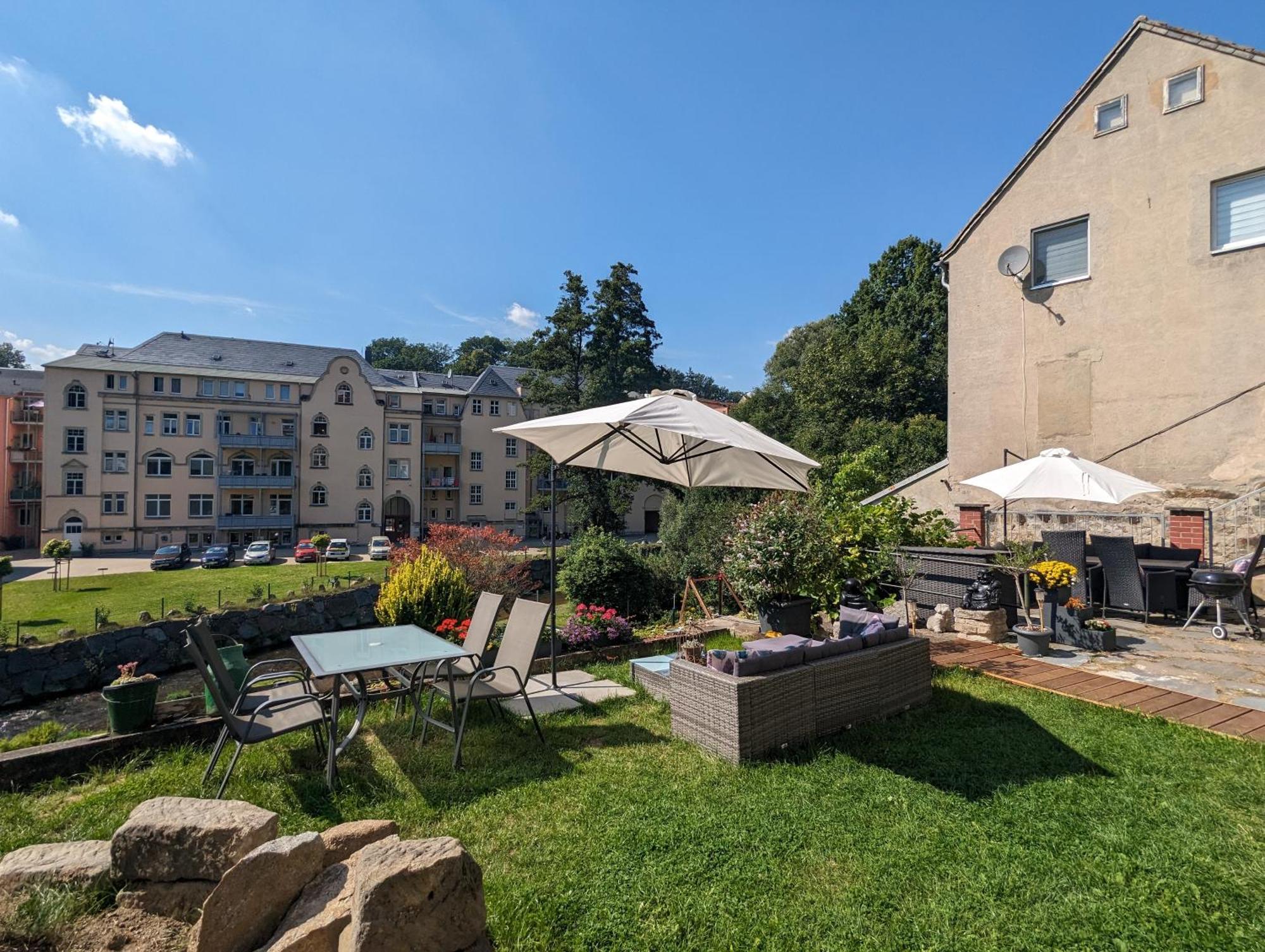 Hw4B - Urlaubsmagie - Zentral Mit Gemeinschaftsgarten, -Pool, -Sauna & Whirlpool Sebnitz Esterno foto