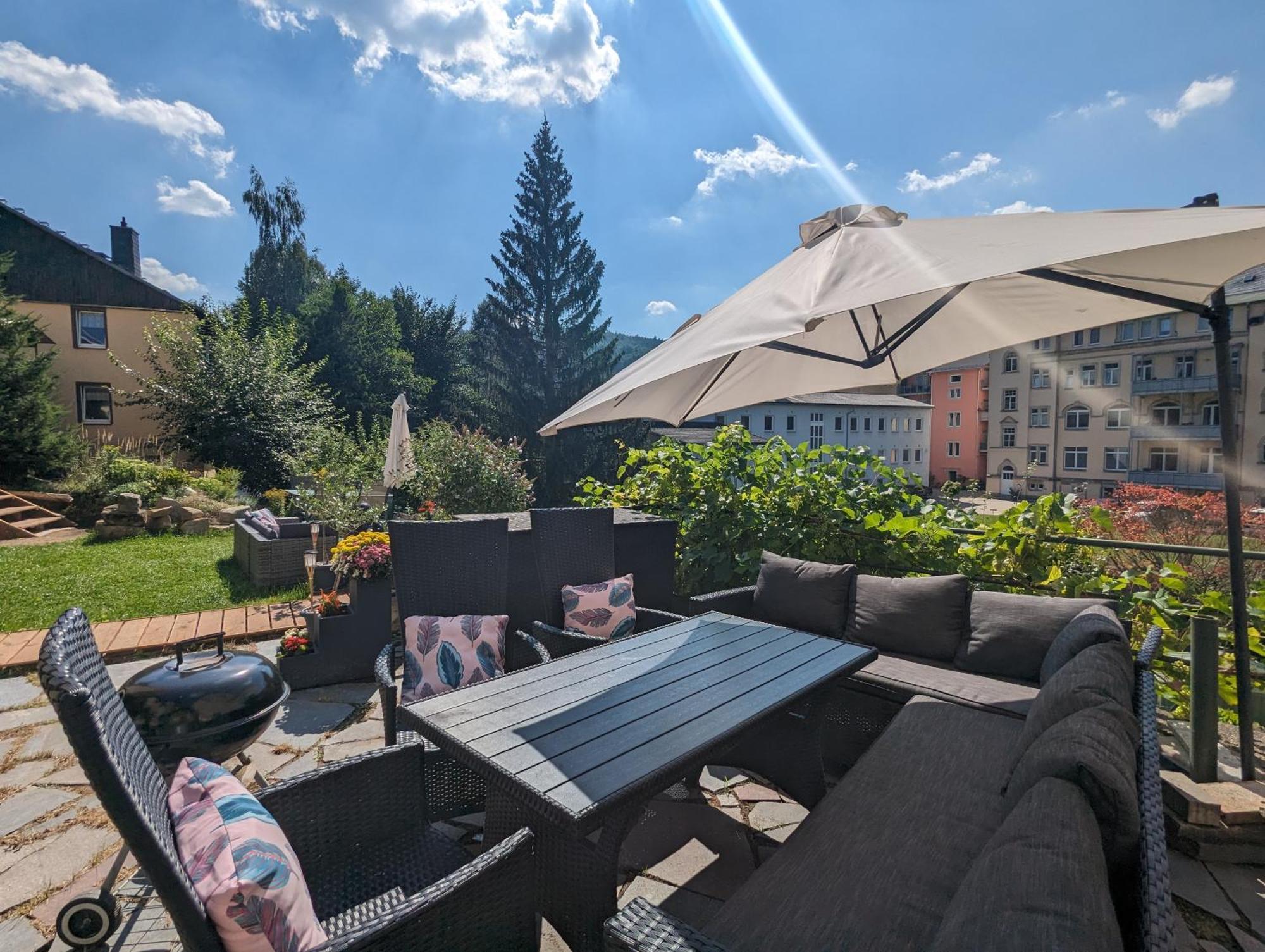 Hw4B - Urlaubsmagie - Zentral Mit Gemeinschaftsgarten, -Pool, -Sauna & Whirlpool Sebnitz Esterno foto