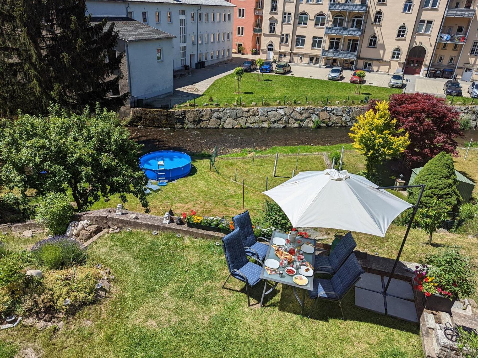 Hw4B - Urlaubsmagie - Zentral Mit Gemeinschaftsgarten, -Pool, -Sauna & Whirlpool Sebnitz Esterno foto